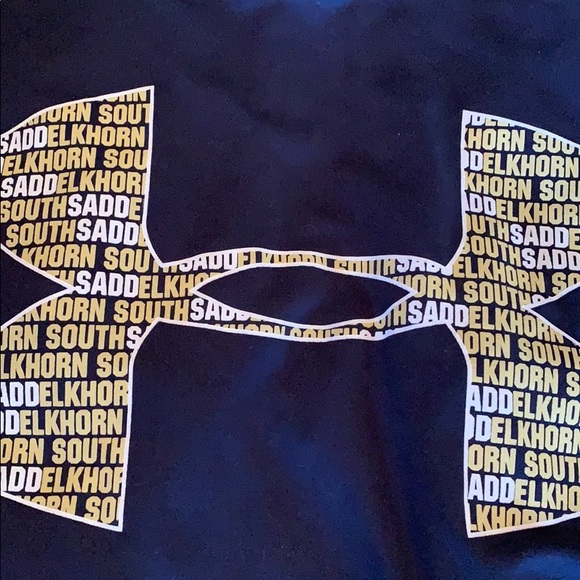 🎉⭐️Host Pick⭐️🎉Under Armour shirt - Picture 3 of 5